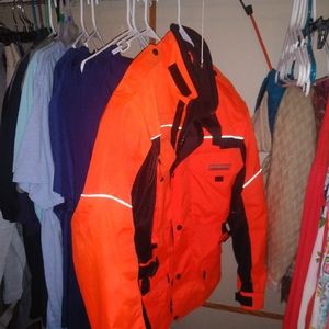 Motorcycle riding jacket
